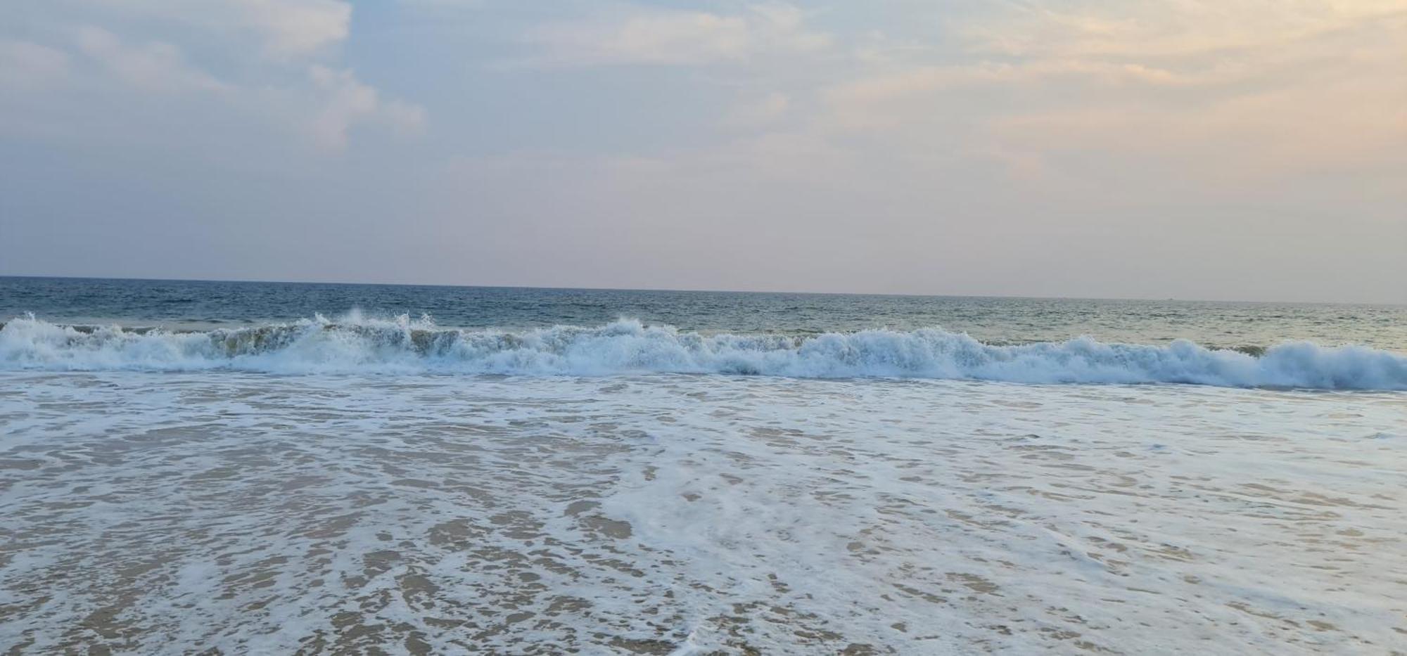 Thiranagama Beach Hotel Hikkaduwa Esterno foto