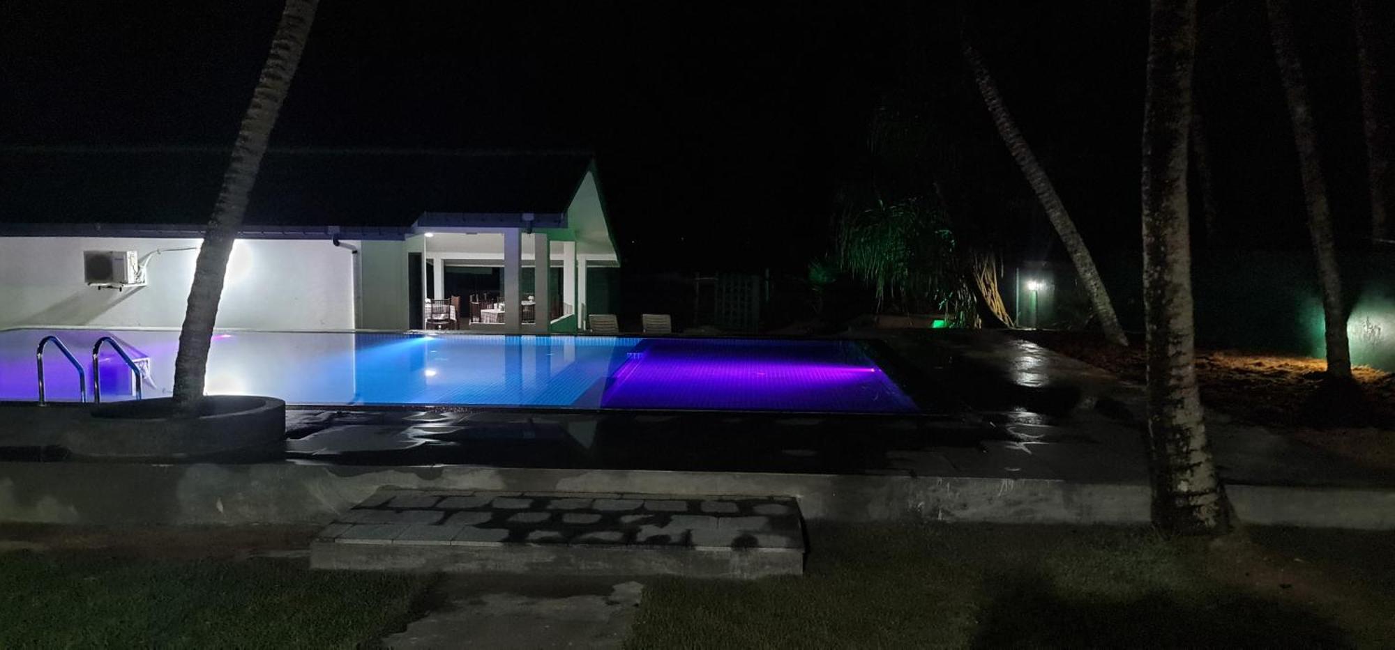 Thiranagama Beach Hotel Hikkaduwa Esterno foto